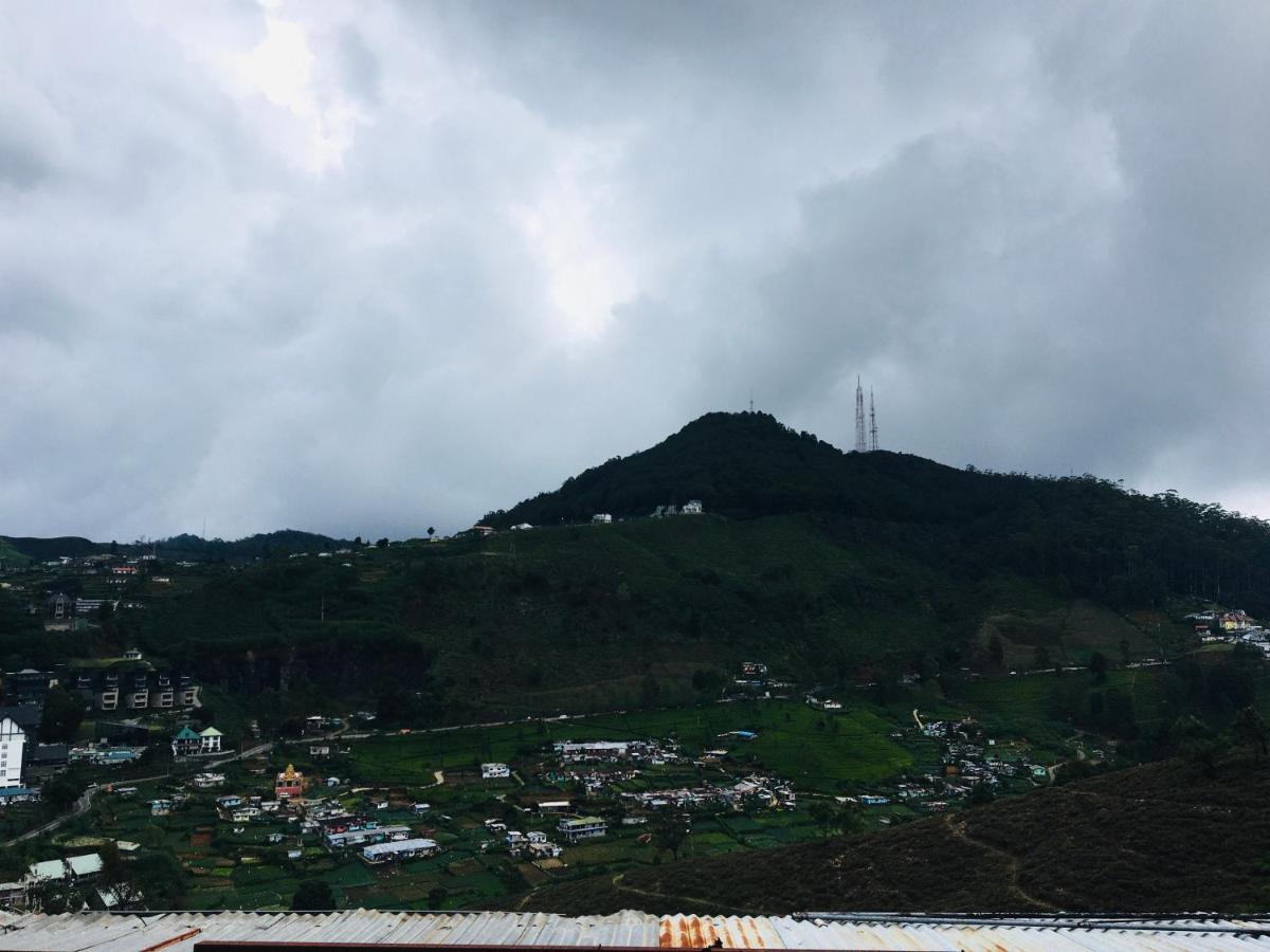 The Mount View By Liyozi Leasiure Hotell Nuwara Eliya Exteriör bild